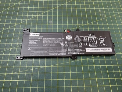 Batería Lenovo IdeaPad 3 14IML05 15IIL05 7.5V 4670mAh 35Wh L16M2PB2 79% Foto 1 de 4