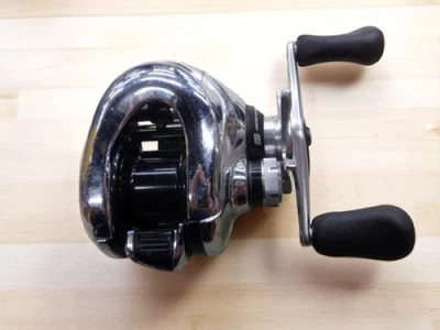 Carrete de baitcasting Shimano 12 ANTARES RH derecho Magnumlite carrete IV excelente+++ Foto 1 de 4