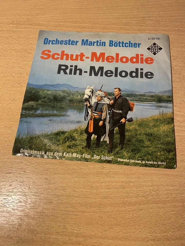 7" MARTIN BÖTTCHER * Schut-Melodie / Rih-Melodie (FILM OST "DER SCHUT") KARL MAY - Bild 1 von 1