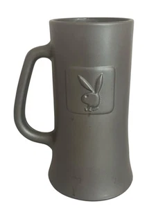 Vintage "Playboy Club" Glas schwarz rauchgrau Bierkrug geprägtes Häschenlogo - Bild 1 von 7