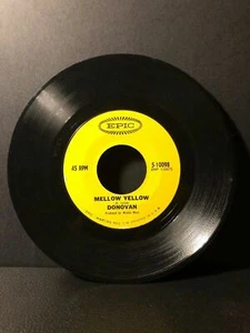Donovan MELLOW YELLOW (45RPM 7” Single) Epic (J191) - Picture 1 of 3