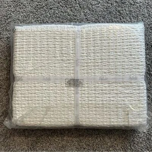 PiuBelle Premiere Queen Matelasse Coverlet 100% Cotton Blanket Made in Portugal - Picture 1 of 3