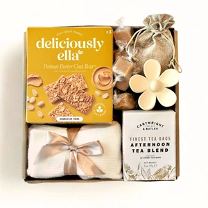 Hygge Gift Set for Her – Cozy Spa Gift Box, Birthday or Christmas Gifts Women - Picture 1 of 8