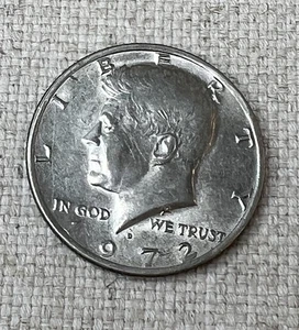Moneda de medio dólar Kennedy 1972 Denver Mint - Imagen 1 de 3