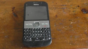 Nokia E5-00 telefono cellulare non testato per pezzi di ricambio - Picture 1 of 2