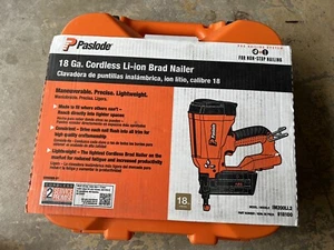 BRAND NEW Paslode 918100 18-Gauge Cordless Brad Finish Nailer Model #IM200Li.2 - Picture 1 of 4