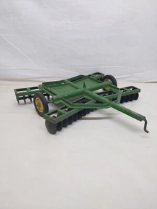 1/16 Ertl Farm Toy John Deere Disk With Metal Cast Wheels #3 - Picture 1 of 3