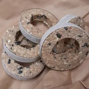 Debes Premium Meisenringe 20x5 Stück Fettfutter Vogelfutter Winterfutter Ø 9 cm - Bild 1 von 1