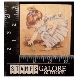 Stamps Happen Rubber Stamps 50031 COLLECTING SEA SHELLS GIRL BEACH #614 - Picture 1 of 2