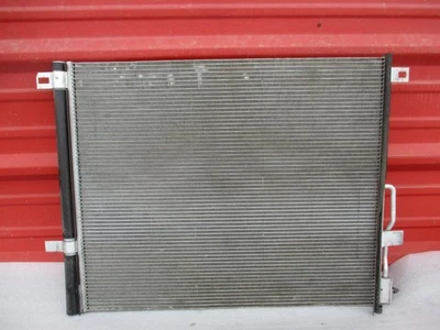 Condensador de aire acondicionado Buick Enclave 2018-2024 3,6 L OEM 84725047 OEM Foto 1 de 4