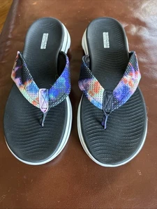 Skechers GOGA MAT Washable Mesh Tie-Dye Sandals Black Multi size 9 - Picture 1 of 7