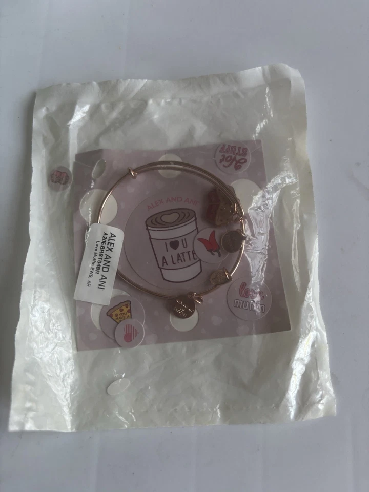 Браслет с брелоками Alex & Ani «Love Muffin» отделка розовым золотом браслет I Love You латте - Изображение 1 из 1