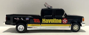 Racing Action Winston Cup #28 Ernie Irvan Texaco 1:24 Scale Dually Pickup Bank - Picture 1 of 12