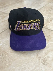 Años 90 Los Angeles Lakers Deportes Especialidades Snapback Movimiento Cúpula Negra De Colección - Imagen 1 de 8