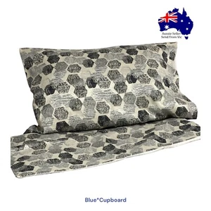Soren Brand 2 x pillow case standard 74cmx50cm Black Grey Silver Geometric - Picture 1 of 5