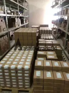 1PCS New Lenze INVERTER ESV402N02TXB - Picture 1 of 1