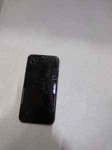 iPhone 11 64GB Black - For Parts, Not Working, Signs of Use - Afbeelding 1 van 10