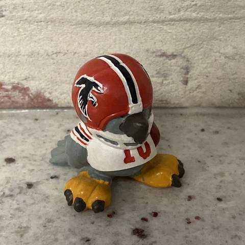 VINTAGE 1983 Atlanta Falcons NFL PVC Huddles MASCOT Figure Tudor Games Cover