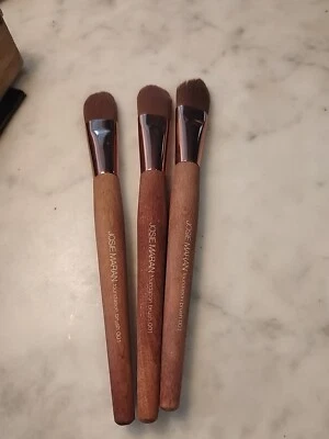 Lote de 3 brochas base Josie Maran #001 - tamaño completo Foto 1 de 2