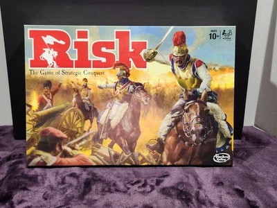 Risk - The Game of Strategic Conquest - Hasbro Gaming B7404 - Image 1 of 3