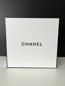 Authentic CHANEL Large Gift Box Original Black & White - New (9" x 9" x 4") - Picture 1 of 6