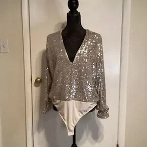 Express Sequin V-Neck Bodysuit - Silver Size XLarge - Picture 1 of 2