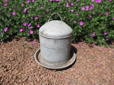 ancien abreuvoir,mangeoire en zinc galva - Photo 1/4