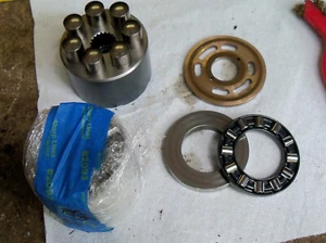 John Deere 425 445 455 Hydro Getriebepumpe Zylinderblock Set, oben unten - Bild 1 von 3