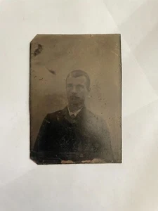 Vintage Foto Daguerreotypie - junger Mann im Anzug schaut weg - Bild 1 von 5