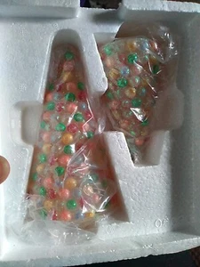 Departamento 56 53614 Gumdrop Pinos Snow Village Accesorio Navidad - Imagen 1 de 7