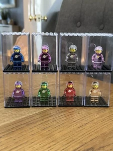 Lego Chrome Plated Classic Space Astronaut mini figure x8 with Display stands - Picture 1 of 12
