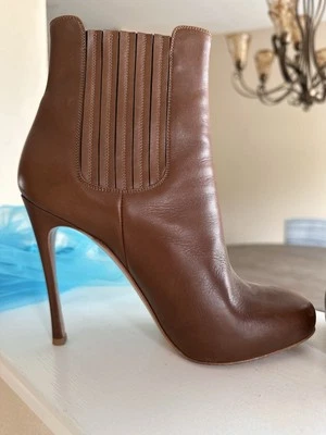Классические коричневые сапоги Gianvito Rossi Saks Fifth Avenue ЕС 38,5 США 8/8,5 - Изображение 1 из 4