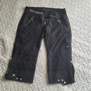 Pantalones Cortos Parasuco Y2K Negros Talla 29 Utilidad Gótico Punk Cremalleras Bolsillos Recortes - Imagen 1 de 6