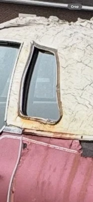 Cadillac 1972-1976 sedán DeVille parte trasera izquierda pequeña ventana vidrio Foto 1 de 2