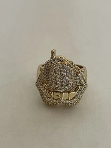 Gold Plated Money Ring Mouth Holding Money Sign With Diamonds Mens Size 8 - Picture 1 of 4
