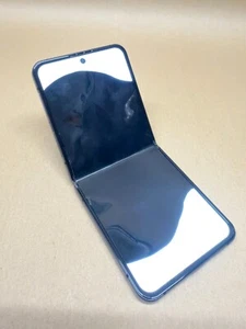 Samsung Galaxy Z Flip 4 128GB Graphite Unlocked  **PLEASE READ** - Picture 1 of 12