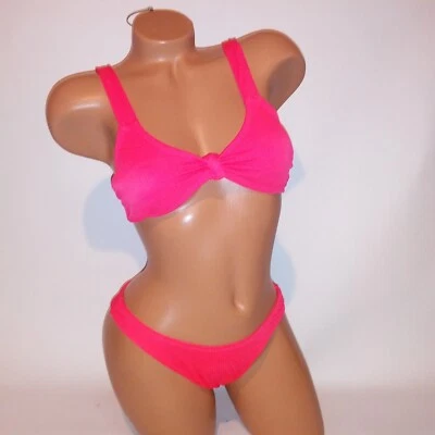 Bikini de natación Xhilaration mediano superior e inferior acanalado estilo bralette almohadilla extraíble Foto 1 de 4
