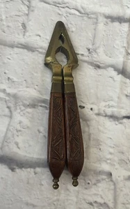 Vintage schwerer geschnitzter Messing Holz Nussknacker 7,8" schön braun - Bild 1 von 6
