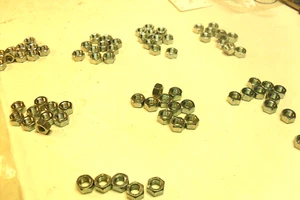 qty 75 - Fastenal 36354 - 5/16"-24 acabado zinc grado 5 tuerca hexagonal terminada - Imagen 1 de 4