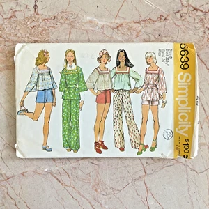 Simplicity 5639, 70s Smock Top/Short, Sz 8, Cut COMPLETE Vintage Sewing Pattern - Picture 1 of 2