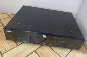 Toshiba SD-9500E DVD/ Video Player- DVD Audio/ Ultimate Digital Progressive - Picture 1 of 9