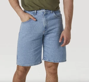 WRANGLER Mens Rugged Wear Relaxed Fit Vintage Indigo Denim SHORTS 46x10 NWT - Picture 1 of 3