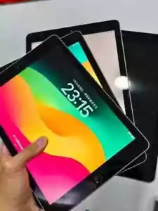 Apple iPad6 (2018) 9.7" 8MP 32GB 2GB Wi-Fi Fingerprint Quad-core 2.34 ios - Picture 1 of 10