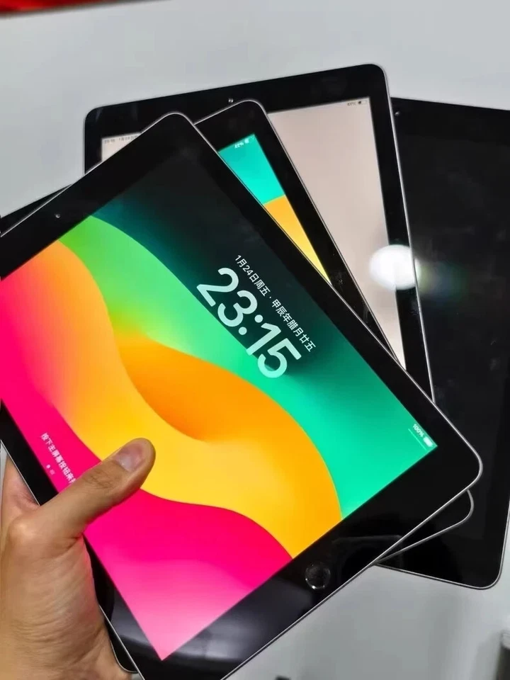 Apple iPad6 (2018) 9.7" 8MP 32GB 2GB Wi-Fi Fingerprint Quad-core 2.34 ios - Image 1 of 4