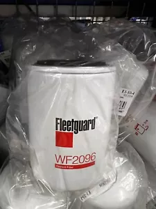 Coolant filter Fleetguard WF2096 fits MACK 20539991 VOLVO 1661964 1699830 - Foto 1 di 4