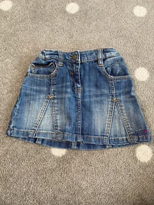 Jeans Mini-Rock (S. Oliver / Gr. 104) - Bild 1 von 5