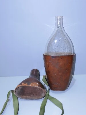 -ANCIENNE GOURDE BOUTEILLE Verre bullé gainée CUIR BRUN GALON CHRISTOFLE   D - Photo 1/4