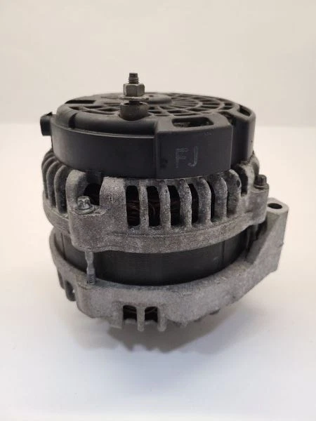 Alternador Cadillac Escalade 2007-14 145 amperios Opt KG3   Foto 1 de 4