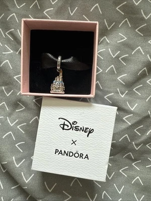 CHARME PENDURADO CASTELO CINDERELA DISNEY PANDORA DISNEY 50 - Imagem 1 de 4
