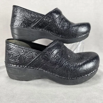 Dansko XP 2.0 Shoes Womens Size 37 Black Tooled Leather Clogs Nursing Work - Image 1 of 4